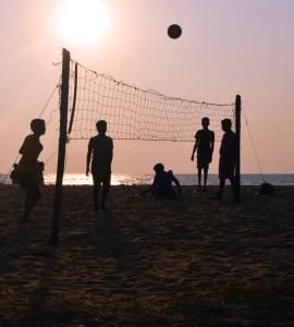 Descubre las principales ventajas de hacer deporte en la arena