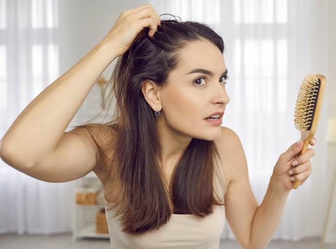 Principales soluciones para abordar la pérdida de cabello en la mujer
